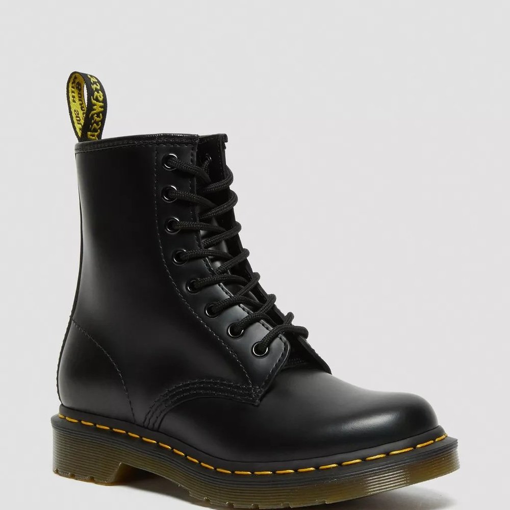 Doc Martens 1460 Lace Up Combat Boots in Black Smooth Leather, Size 8